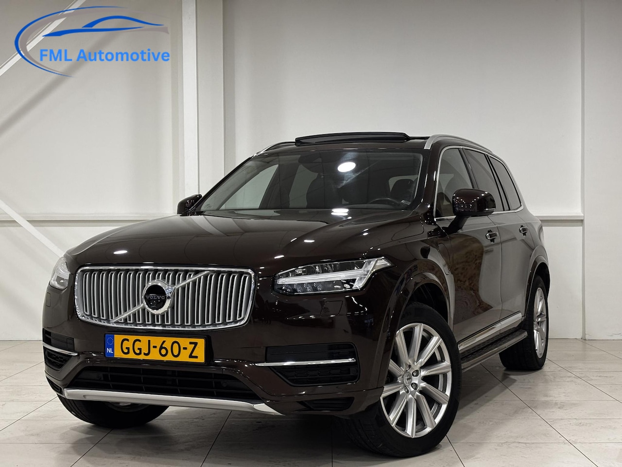 Volvo XC90 - 2.0 T8 Twin Engine AWD Inscription | Panorama dak | Leder interieur | Maple Brown Metallic - AutoWereld.nl