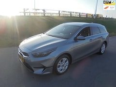 Kia Cee'd Sportswagon - Ceed Ceed 1.0 benzine staion airco ecc navigatie lmv camera