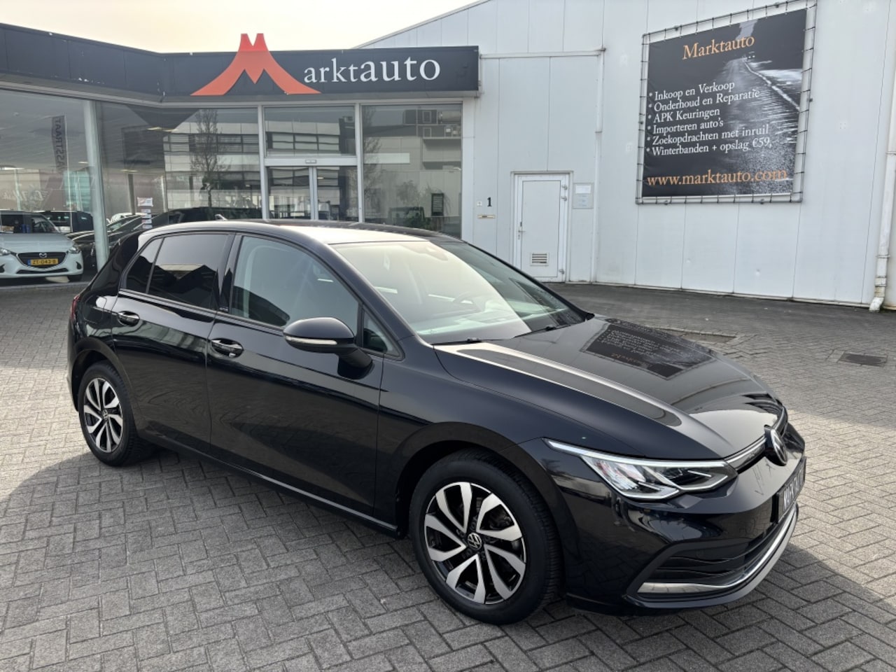 Volkswagen Golf - VIII 1.5 Tsi ACT Active Carplay Cruise Led Stoelverwarming - AutoWereld.nl