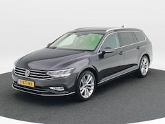 Volkswagen Passat Variant - 1.5 TSi 150 Pk Automaat Business | Adaptive Cruise | Climate Control | Camera | Trekhaak |