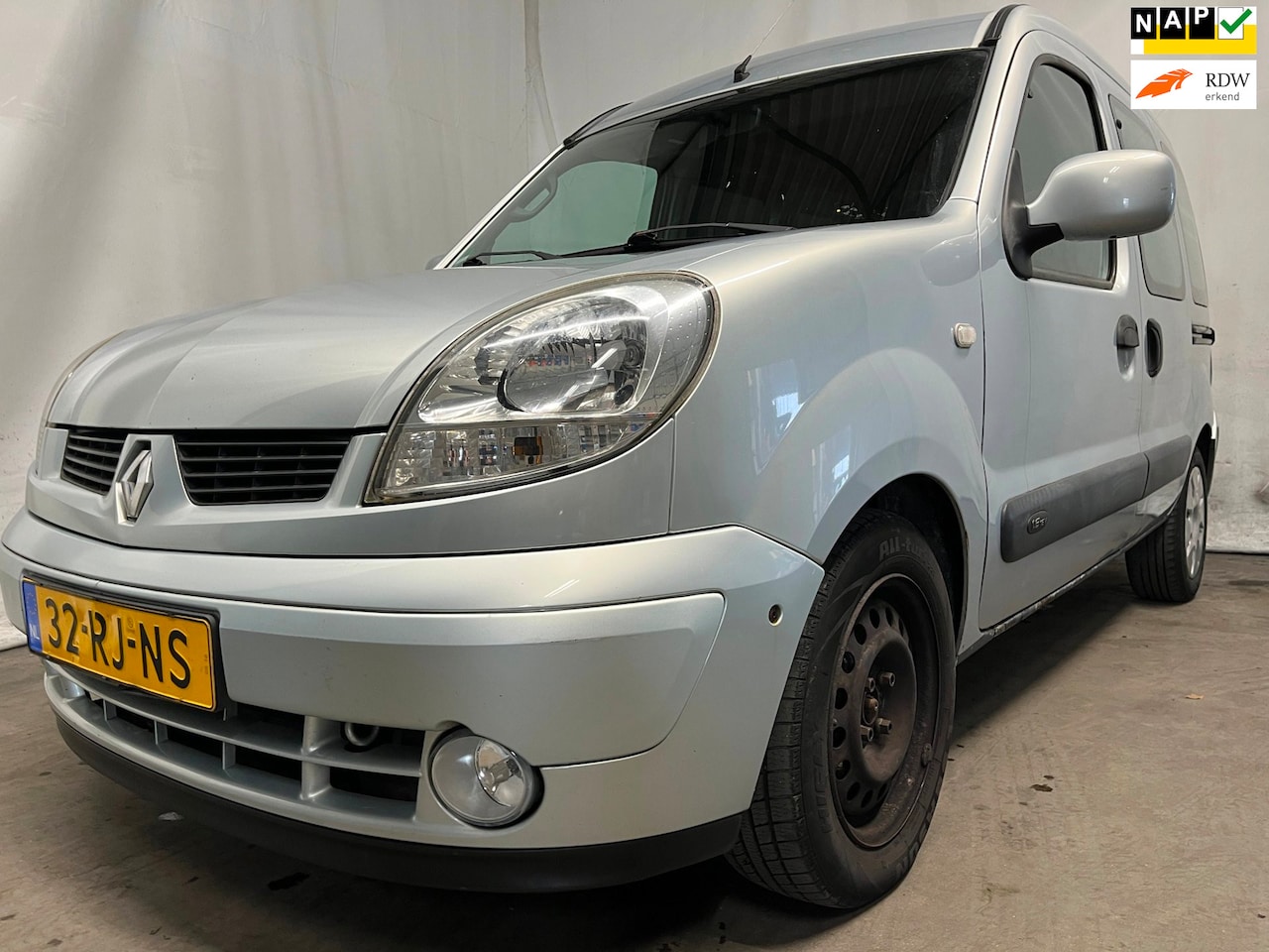Renault Kangoo - 1.6-16V Privilège - Motormanagement - Schade - AutoWereld.nl