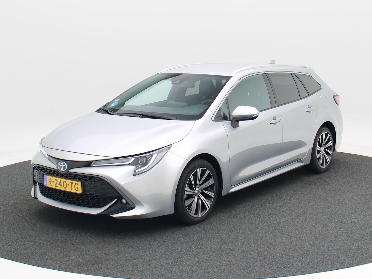 Toyota Corolla Touring Sports - 2.0 184 Pk Automaat Hybrid Dynamic | Camera | Adaptive Cruise | Navigatie | Full LED | Sto - AutoWereld.nl