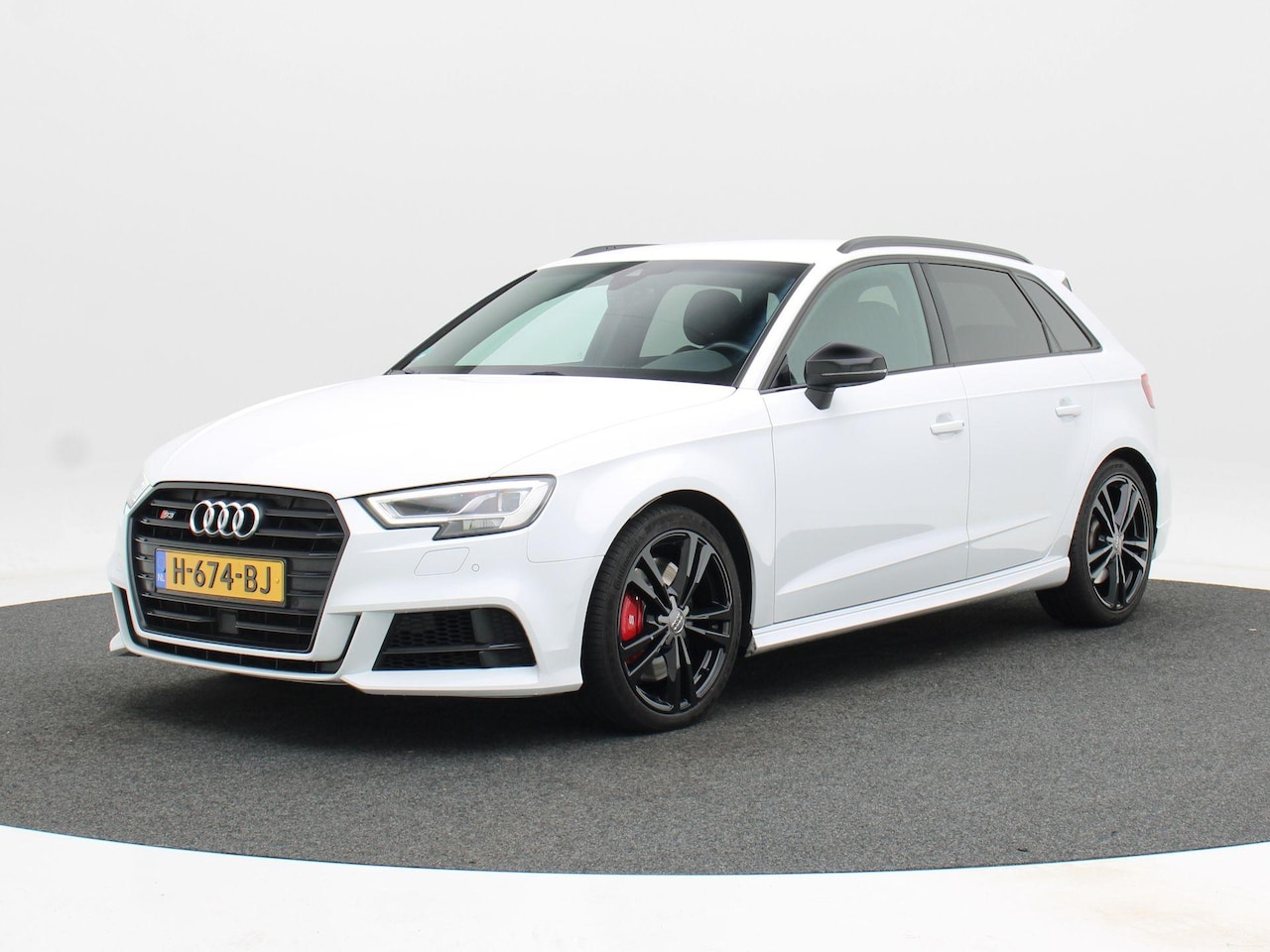 Audi S3 - Sportback 2.0 TFSi 301 Pk Automaat quattro | Stoelverwarming | Bang & Olfusen | Adaptive C - AutoWereld.nl