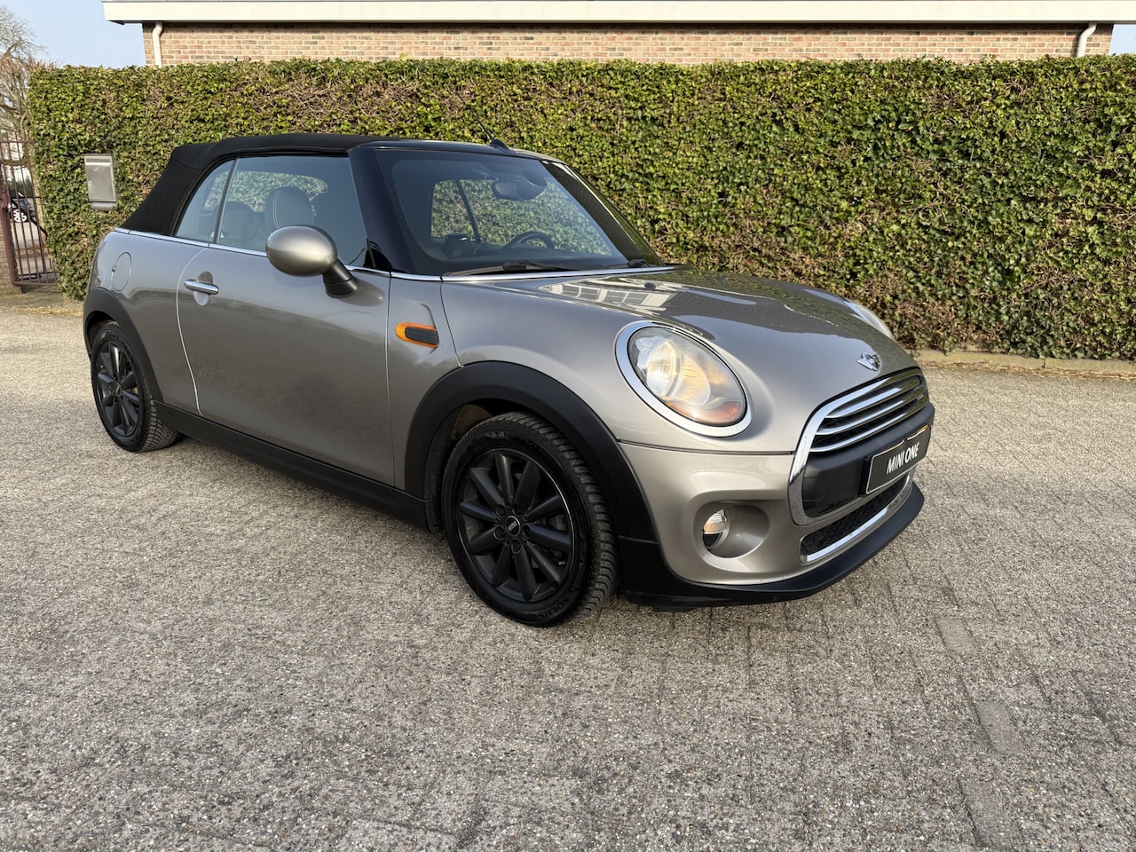 MINI Cabrio - Mini 1.2 One Salt.JCW interieur,Airco,Lm velgen. - AutoWereld.nl
