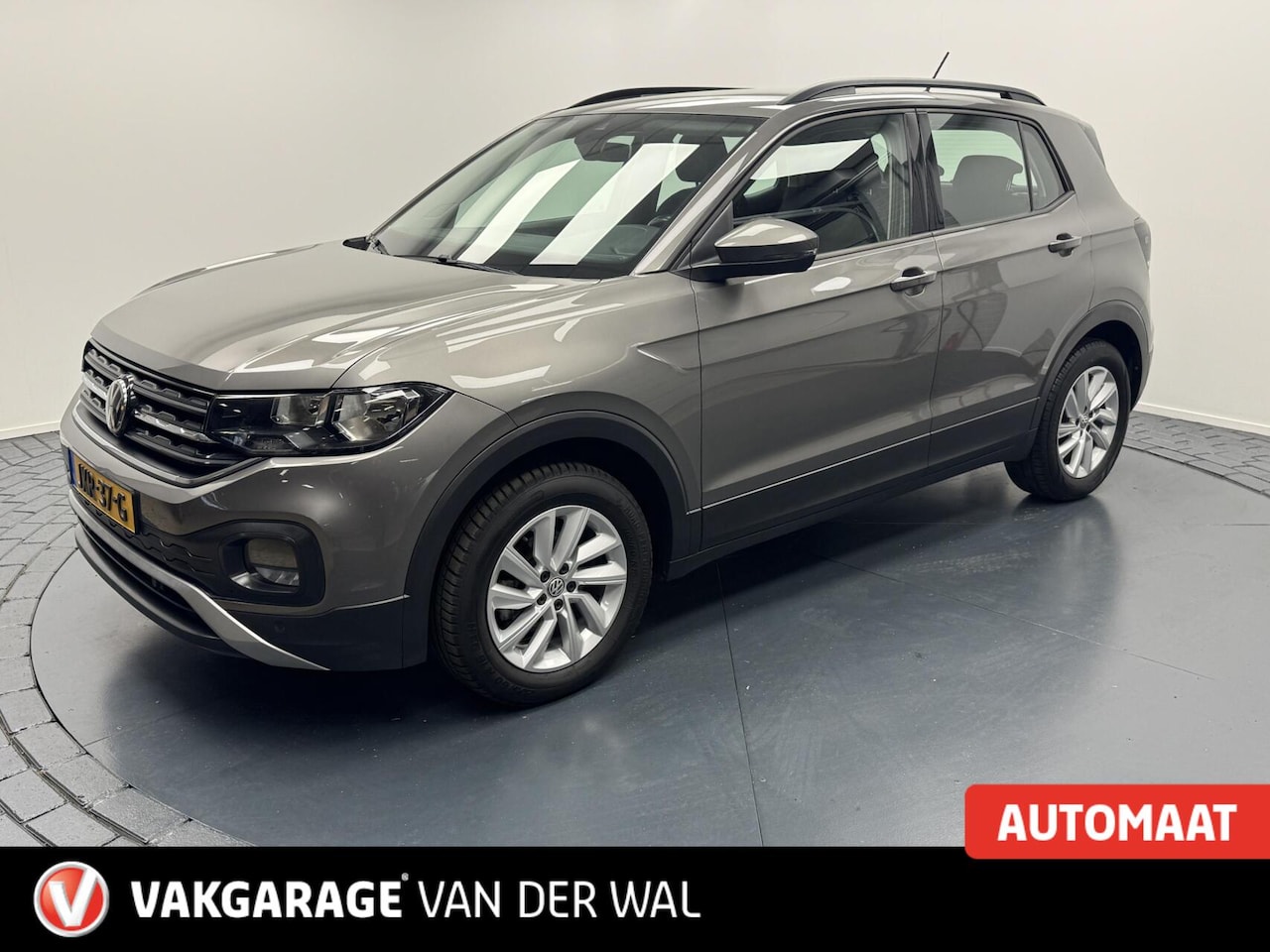 Volkswagen T-Cross - 1.0 TSi Life 116PK Automaat-Trekhaak-Navigatie-Carplay-Clima-Camera-Lm16''velgen-Parkeerse - AutoWereld.nl