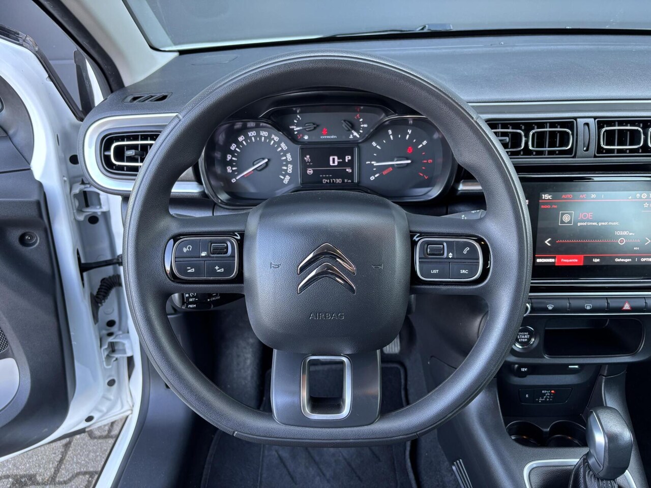 Citroën C3 - 1.2 PureTech Shine 110PK Automaat AppleCarPlay/ AndroidAuto/ Airco/ Cruise Control/ Two To