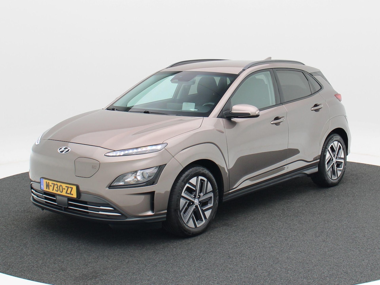 Hyundai Kona Electric - EV Fashion 64 kWh 204 Pk | Trekhaak | LED | Head-up | Carplay | Adaptive Cruise | Climate - AutoWereld.nl