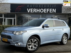 Mitsubishi Outlander - 2.0 PHEV INSTYLE + - PANORAMADAK - STOEL VERW - FULL OPTION - FIETSENREK - TREKHAAK - DAKD