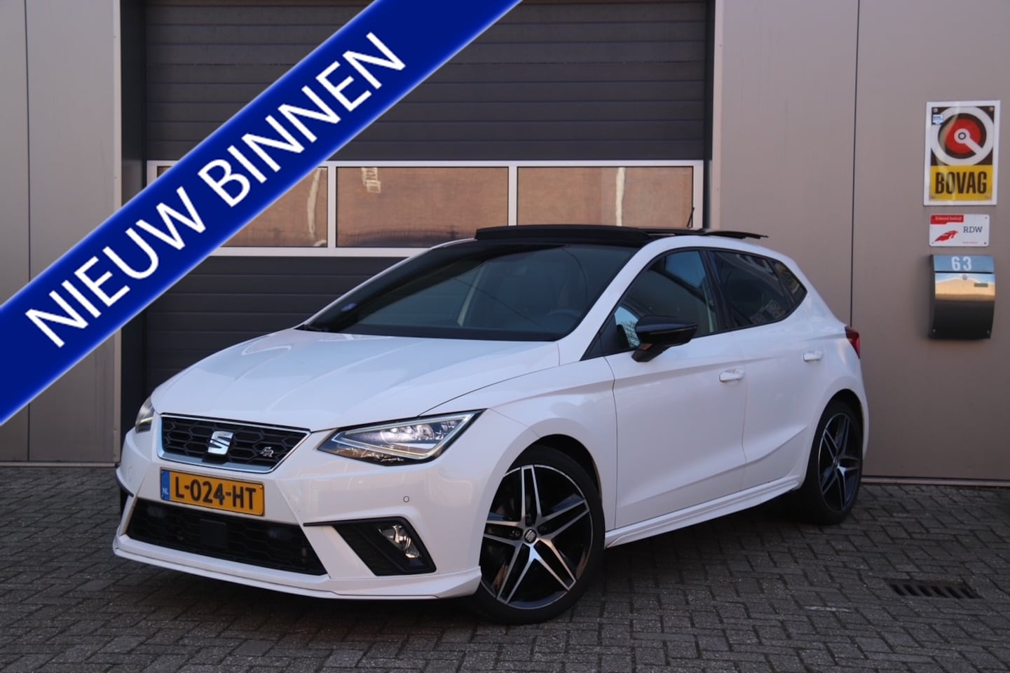SEAT Ibiza - 1.0 TSI FR Business Intense Plus 1.0 TSI FR Business Intense Plus, Pano, Camera, Stoelverwarming - AutoWereld.nl