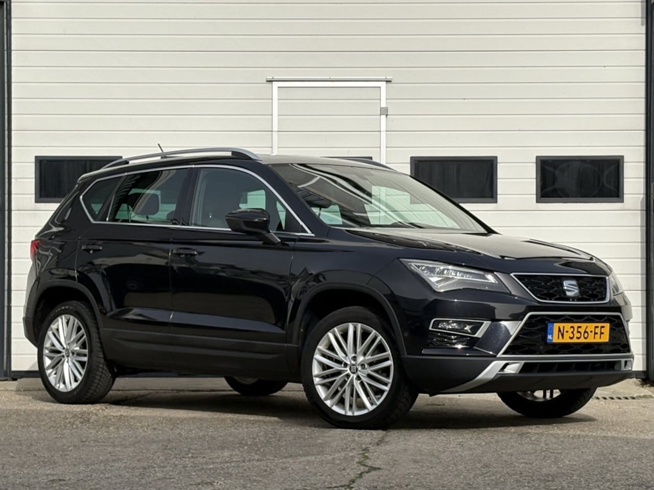 SEAT Ateca - 1.4 EcoTSI Xcellence Navi | Climate | Camera | Schuifdak | Trekh - AutoWereld.nl