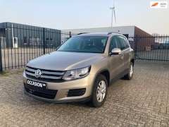 Volkswagen Tiguan - 2.0 TDI Track&Field 4Motion automaat, Keyless, Airco, Pdc,