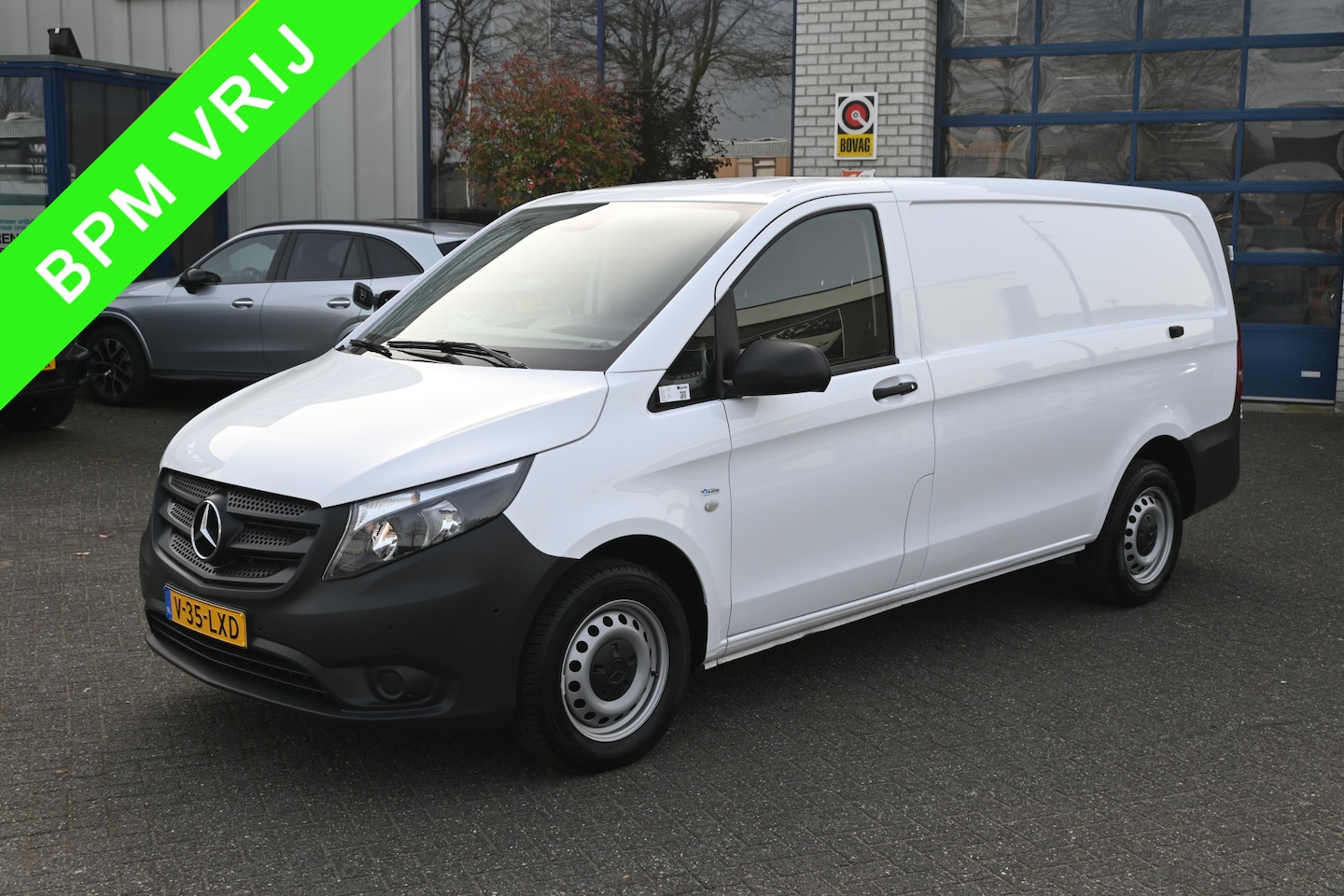 Mercedes-Benz Vito - 116 CDI L2 Audio 40 Navigatie met camera, Parkeerpakket, Etc. - AutoWereld.nl