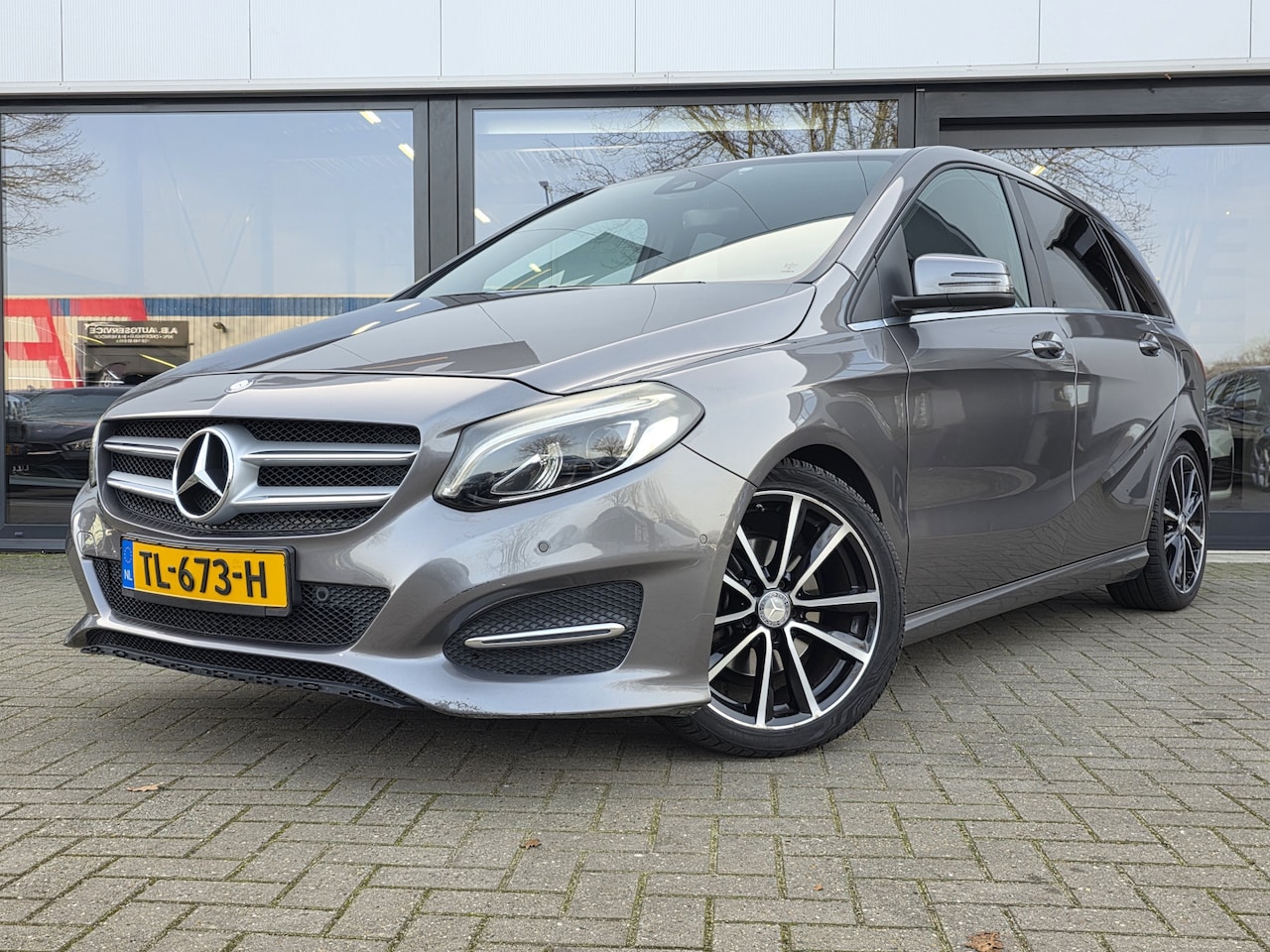 Mercedes-Benz B-klasse - 200 Prestige + LED + HARMAN KARDON + HALF LEER + MEMORY - AutoWereld.nl