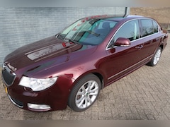 Skoda Superb - 3.6 FSI Elegance Business Line Zeer nette Complete en zeer goedonderhouden auto EERSTE EIG