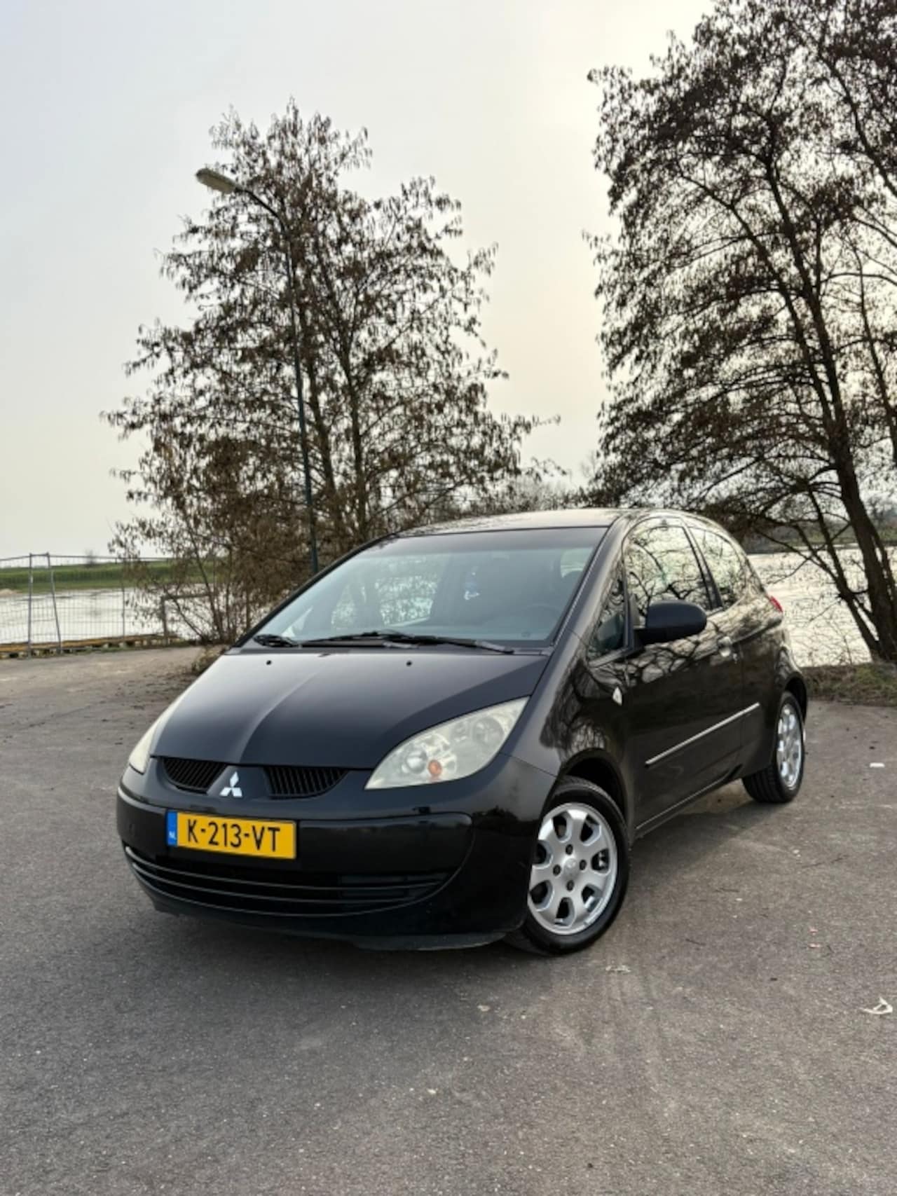 Mitsubishi Colt - 1.3 Invite+ Airco Elekt. Ramen / spiegel BlueTooth - AutoWereld.nl