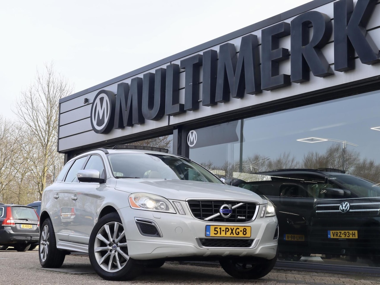 Volvo XC60 - 2.0 T5 R-Design 2.0 T5 R-Design, Leder, Panodak, Navigatie - AutoWereld.nl