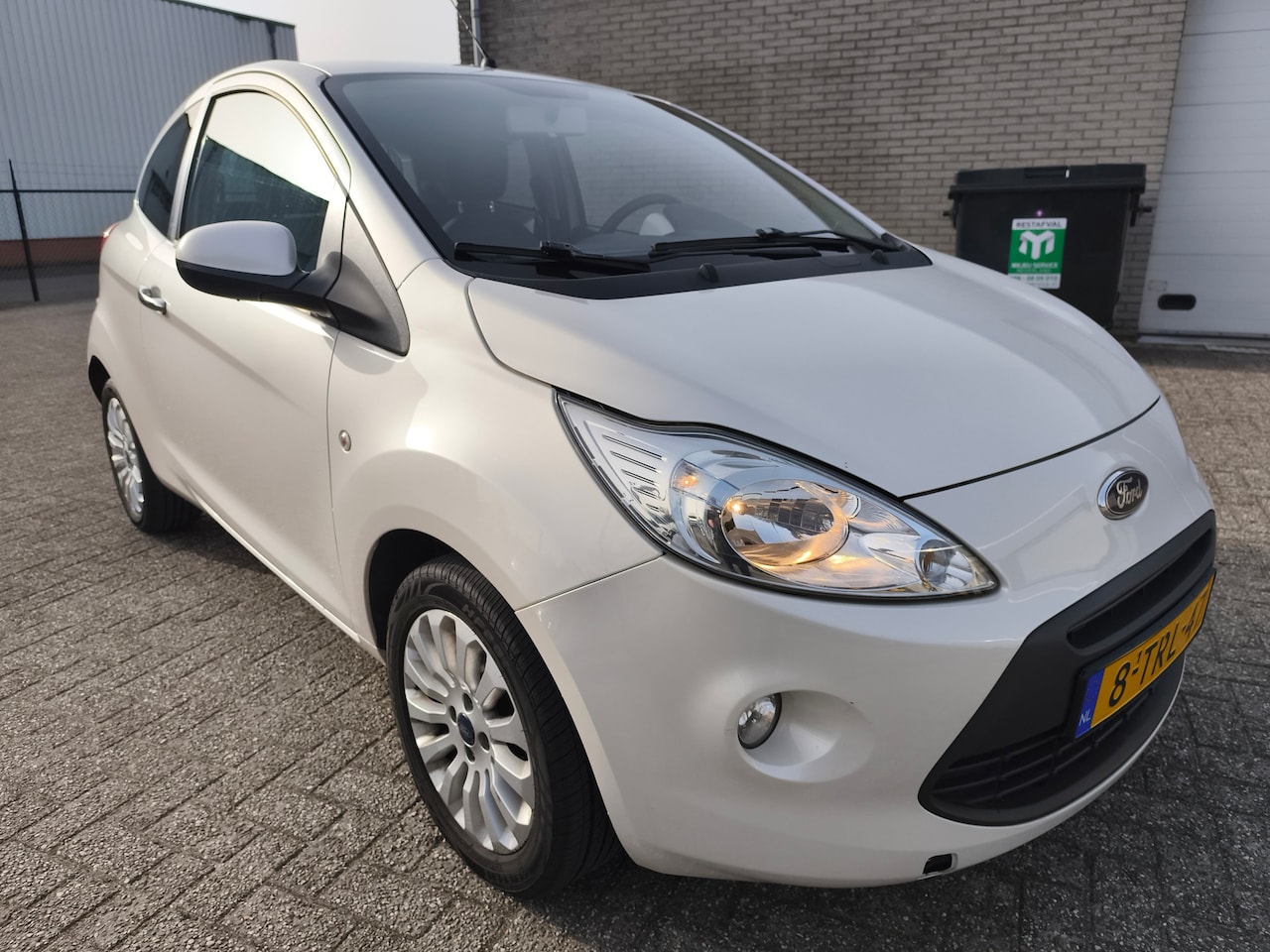 Ford Ka - 1.2 Titanium X 1.2 Titanium X, Climate control, Voorruit verwarming, Stoelverwarming - AutoWereld.nl