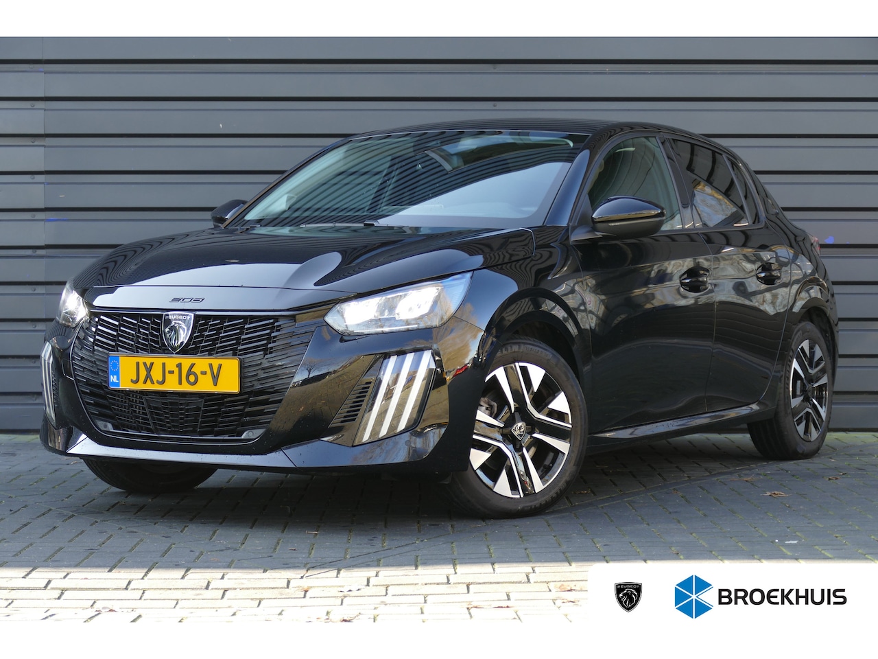 Peugeot 208 - 1.2 PURETECH 100PK 5-DRS ALLURE / NAVI / CLIMA / LED / PDC / 16" LMV / CAMERA / BLUETOOTH - AutoWereld.nl