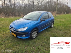 Peugeot 206 - 1.1 Pop' Art