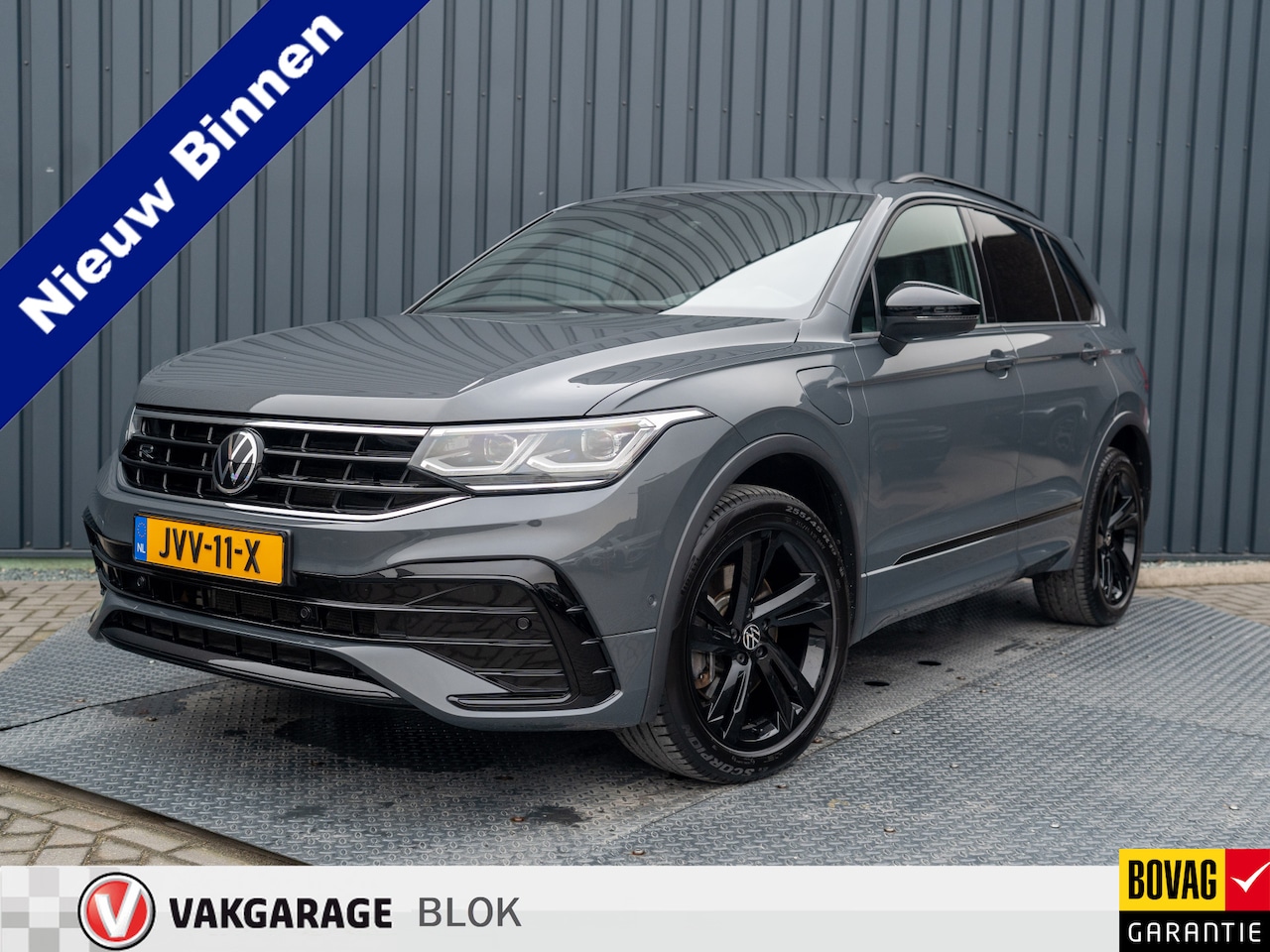 Volkswagen Tiguan - 1.4 TSI eHybrid R-Line Business+ | Keyless | Black Style | IQ Light | Elk. A-klep | Prijs - AutoWereld.nl