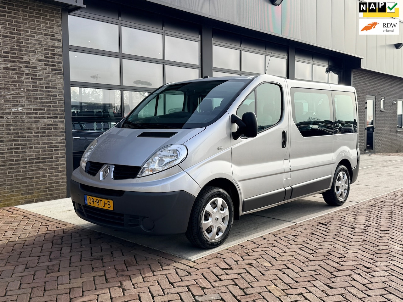 Renault Trafic Passenger - 9P | 2.0 dCi T27 L1H1 Authentique - AutoWereld.nl