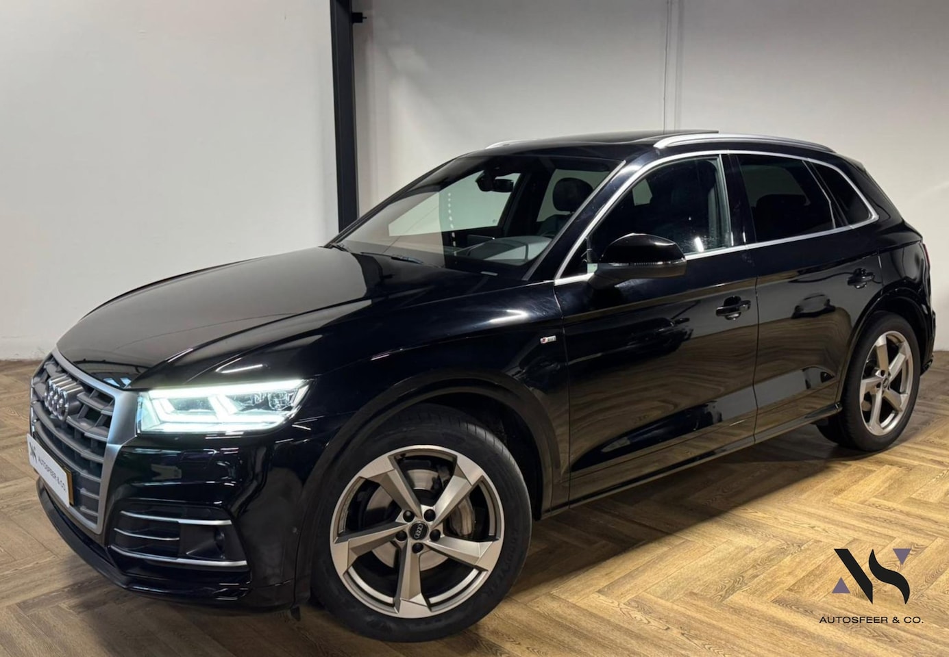 Audi Q5 - 2.0 TFSI quattro Launch Edition PANO KEYLESS S-LINE - AutoWereld.nl