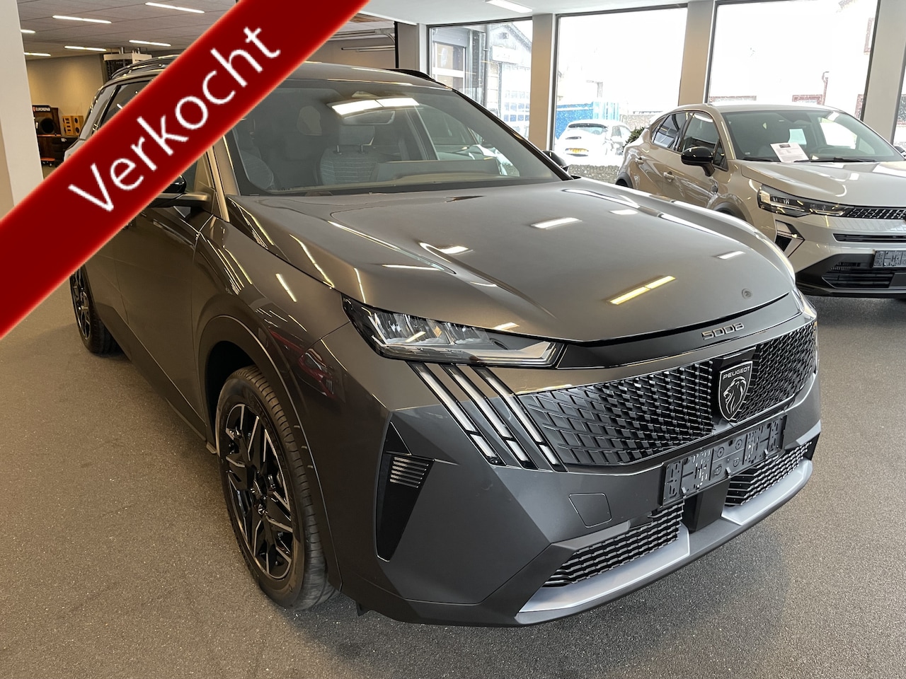 Peugeot 5008 - 1.2 Hybrid 136 Allure NAVIGATIE-ACHTERUITRIJCAMERA-7 PERSOONS - AutoWereld.nl