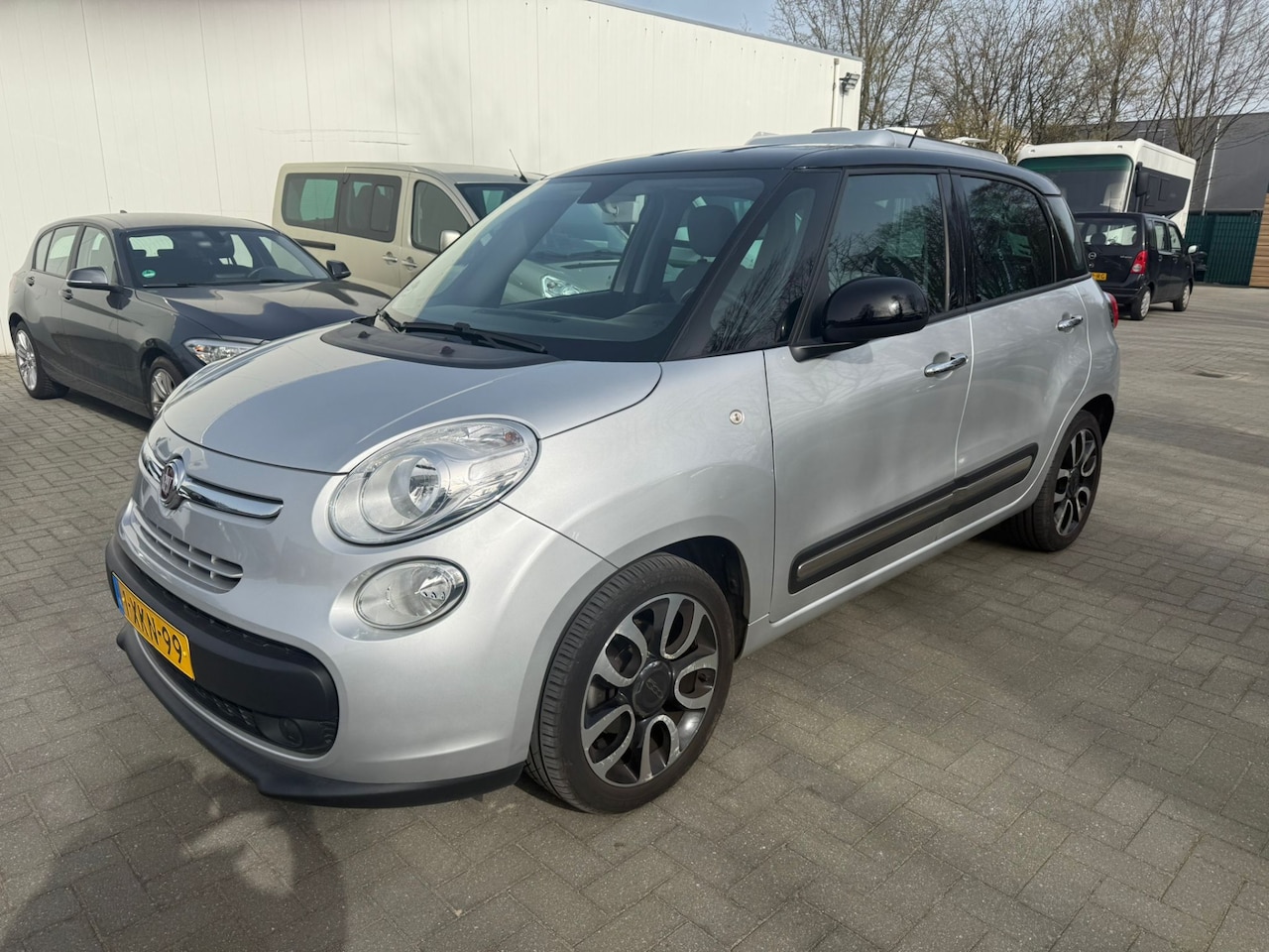 Fiat 500 L - 0.9 TwinAir Easy Eco - 2 Two Color - Origneel NL - NAP - Volledig Onderhouden - AutoWereld.nl