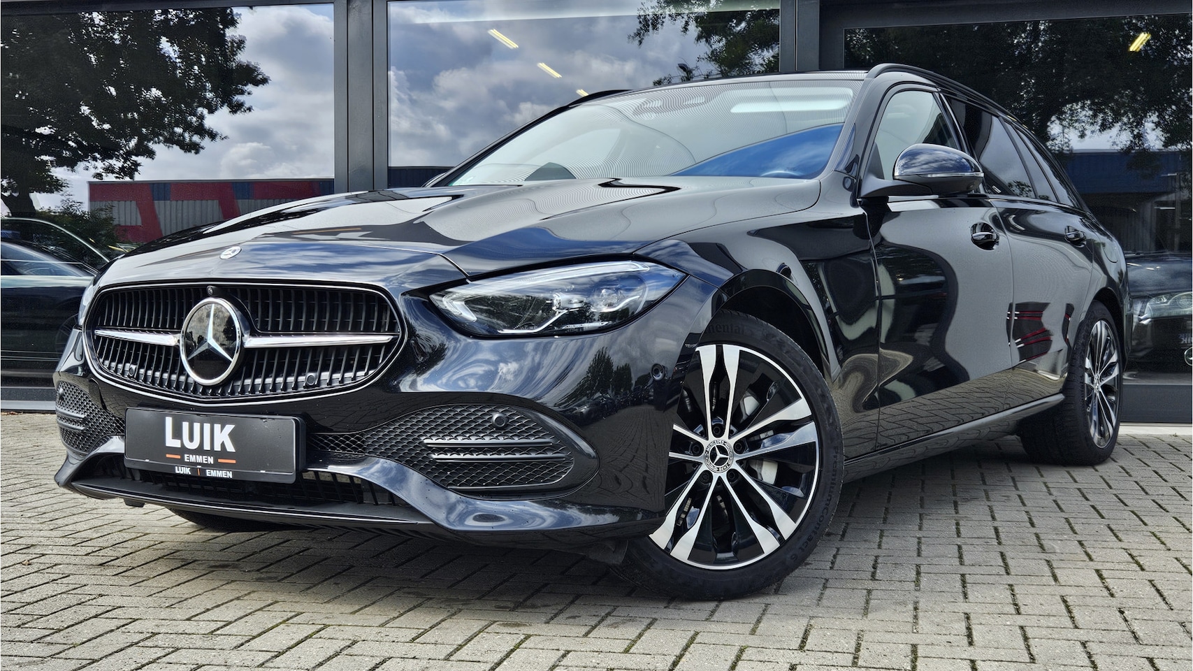 Mercedes-Benz C-klasse Estate - 300 e Avantgarde + LED + CAMERA + MBUX - AutoWereld.nl