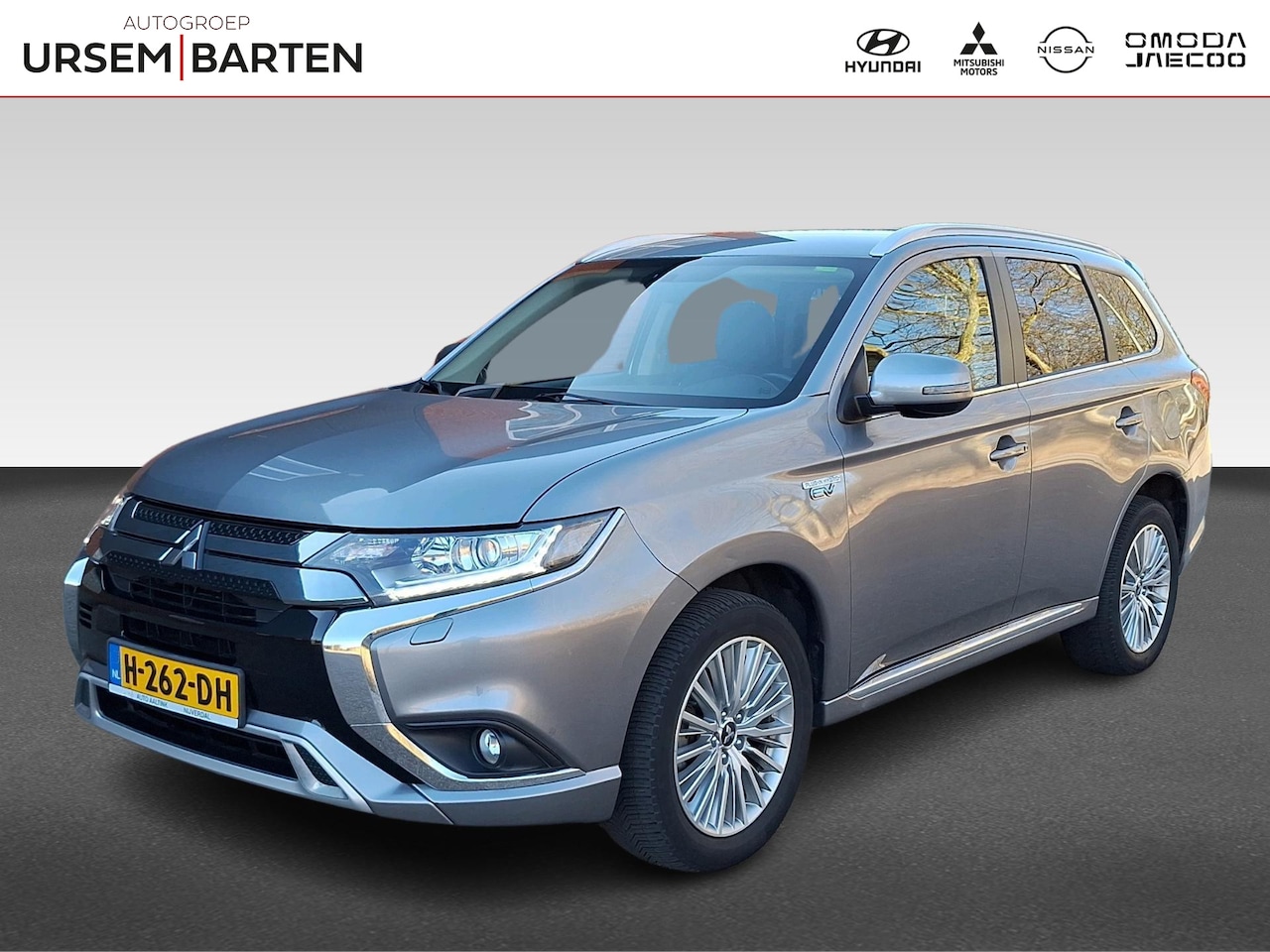 Mitsubishi Outlander - 2.4 PHEV Pure 2.4 PHEV Pure+ - AutoWereld.nl