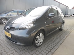 Toyota Aygo - 1.0-12V +