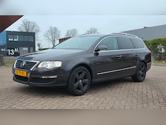 Volkswagen Passat Variant - 2.0 FSI Comfortline NIEUWE APK*Zeer netjes*TREKHAAK*CLIMA*CRUISE*NAVI*Etc