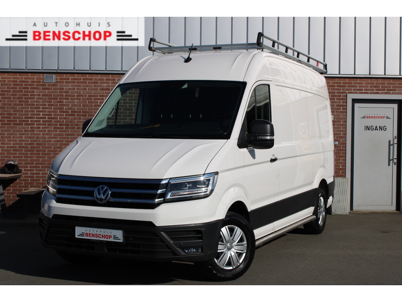 Volkswagen Crafter - 35 2.0 TDI 140PK L3H3 Highline |IMPERIAAL|TREKHAAK|APP-CONNECT| - AutoWereld.nl