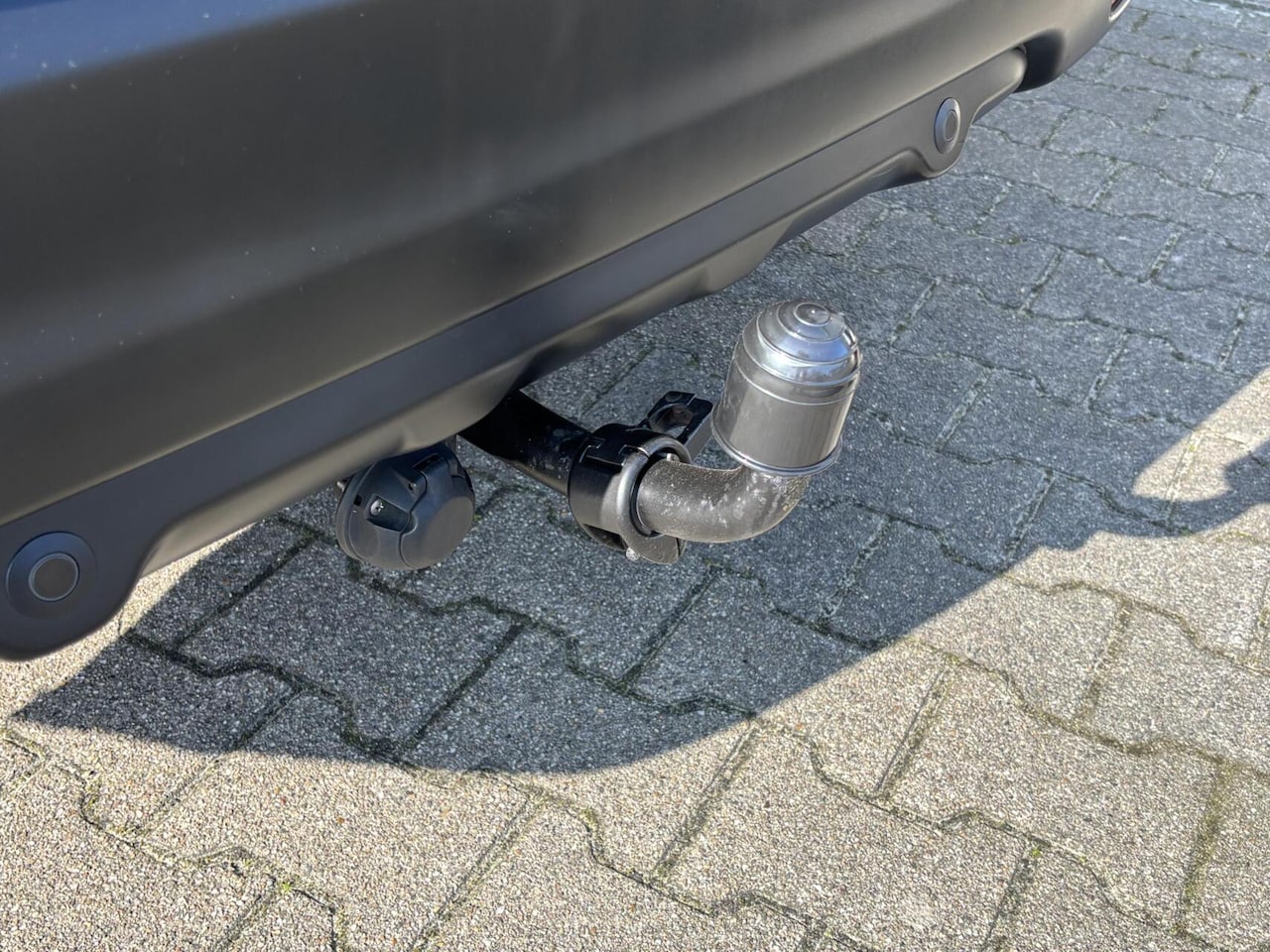 Nissan Qashqai - 1.2 N-Connecta Panorama dak/ 360 graden camera/ Trekhaak/ Private glass