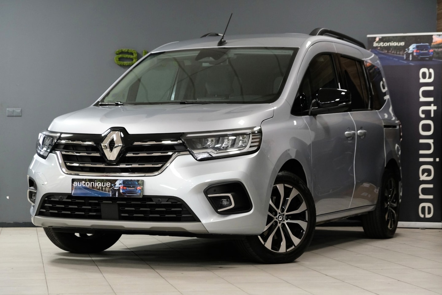 Renault Kangoo - 1.3 TCe |14.937km UNIEK| 5PERS Camera/Automaat/Navi/Lane Assist/Adaptive Cruise - AutoWereld.nl