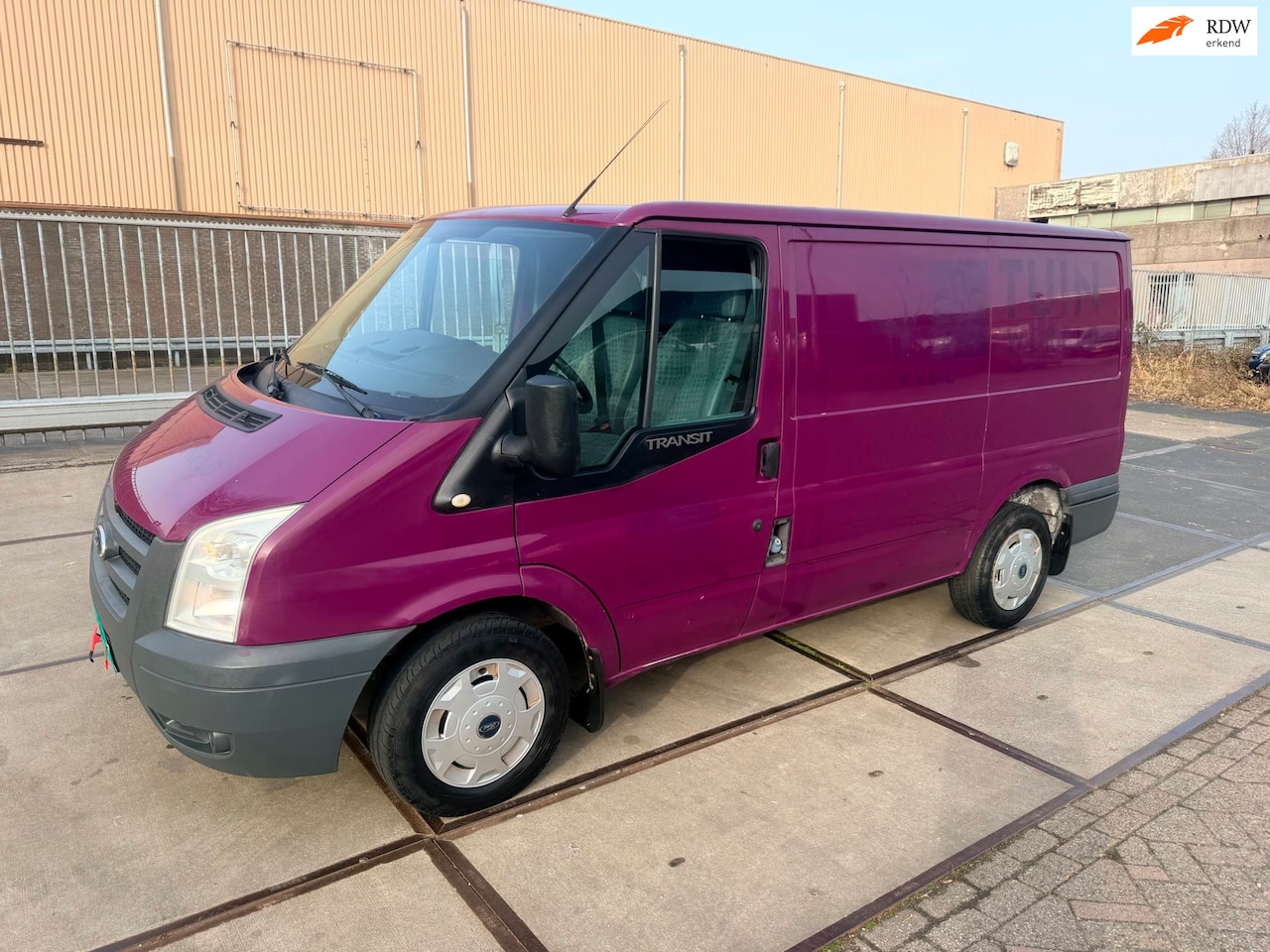 Ford Transit - 260S 2.2 TDCI Economy Edition!AIRCO!ELECKTRISH RAAM!WEINIG KM:175000NAP!BANDEN GOED!2 SLEU - AutoWereld.nl