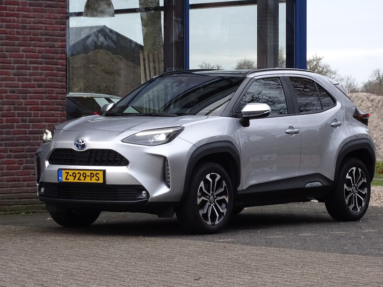 Toyota Yaris Cross - 1.5 Hybrid Dynamic TREK HAAK - AutoWereld.nl