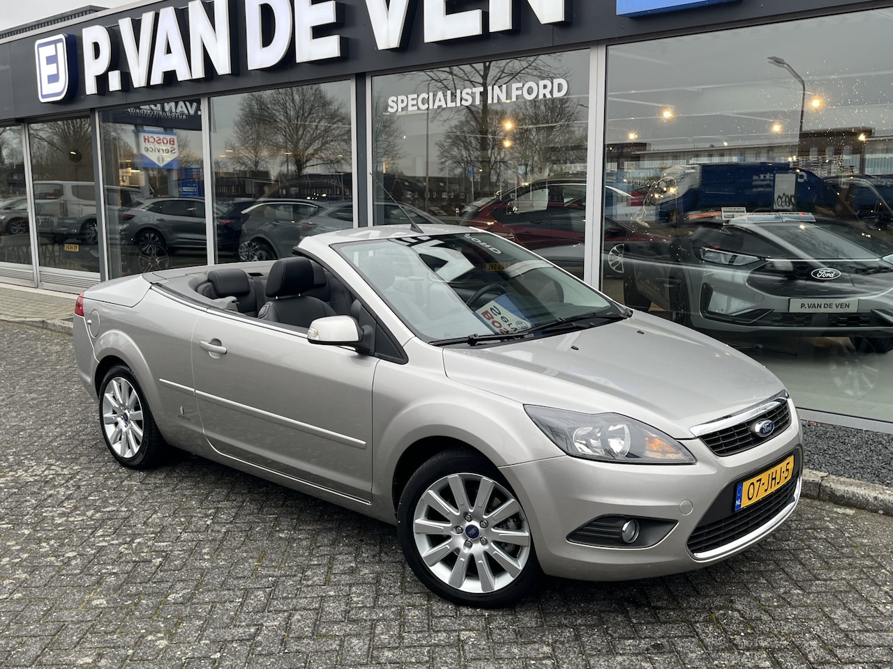 Ford Focus Coupé-Cabriolet - 2.0 Titanium | Eerste eigenaar! | Incl. nieuwe APK | - AutoWereld.nl