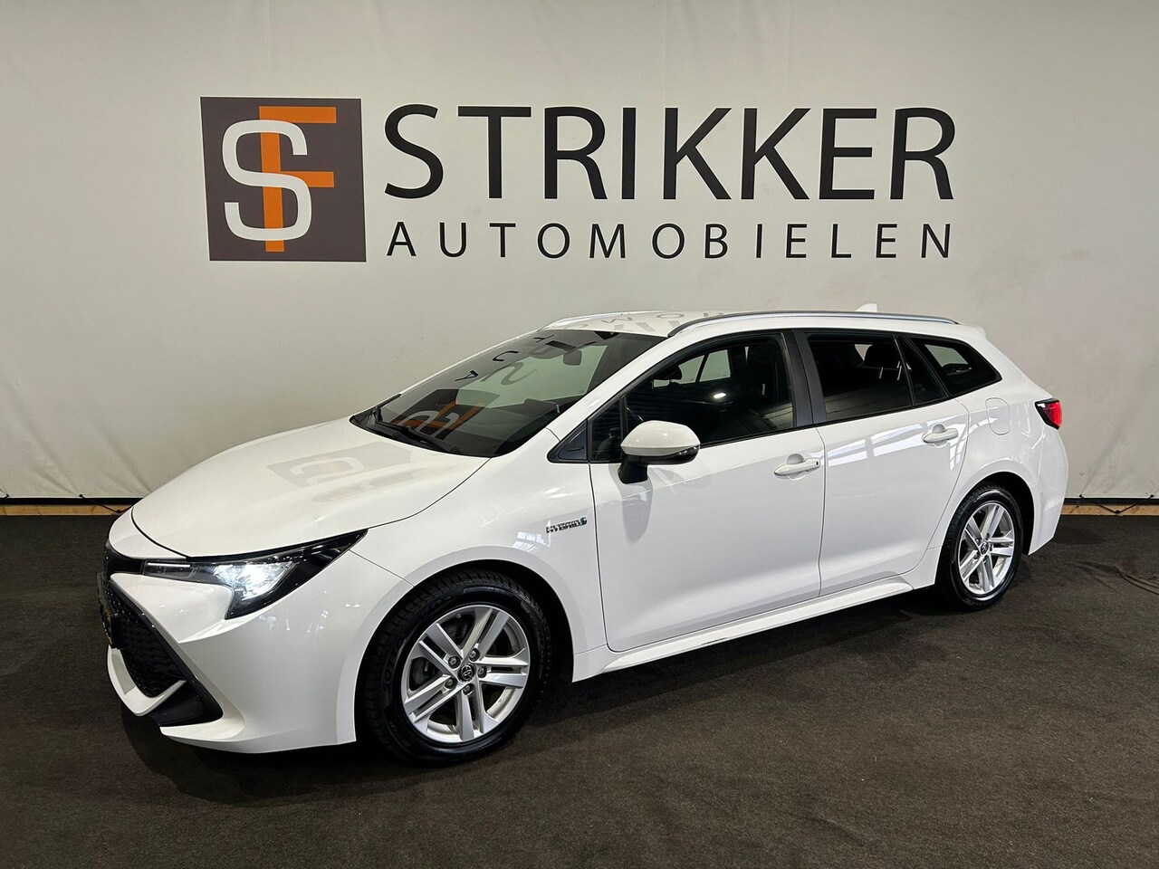 Toyota Corolla Touring Sports - 1.8 Hybrid Business 1.8 Hybrid Business - AutoWereld.nl