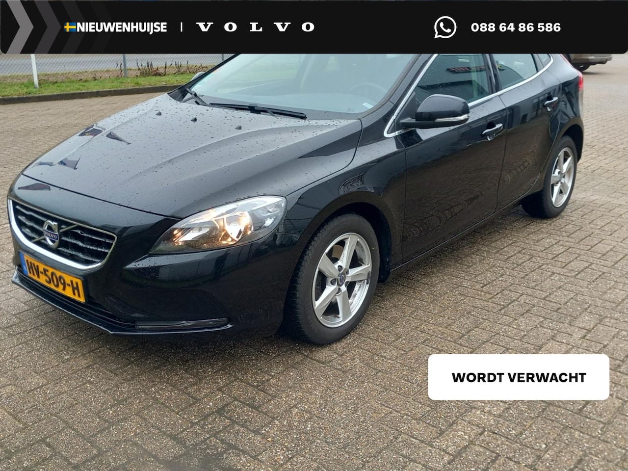 Volvo V40 - 2.0 T2 Summum | Navigatie | Stoelverwarming | Parkeersensoren Achter | Keyless | Verwarmde - AutoWereld.nl