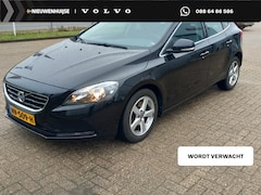 Volvo V40 - 2.0 T2 Summum | Navigatie | Stoelverwarming | Parkeersensoren Achter | Keyless | Verwarmde