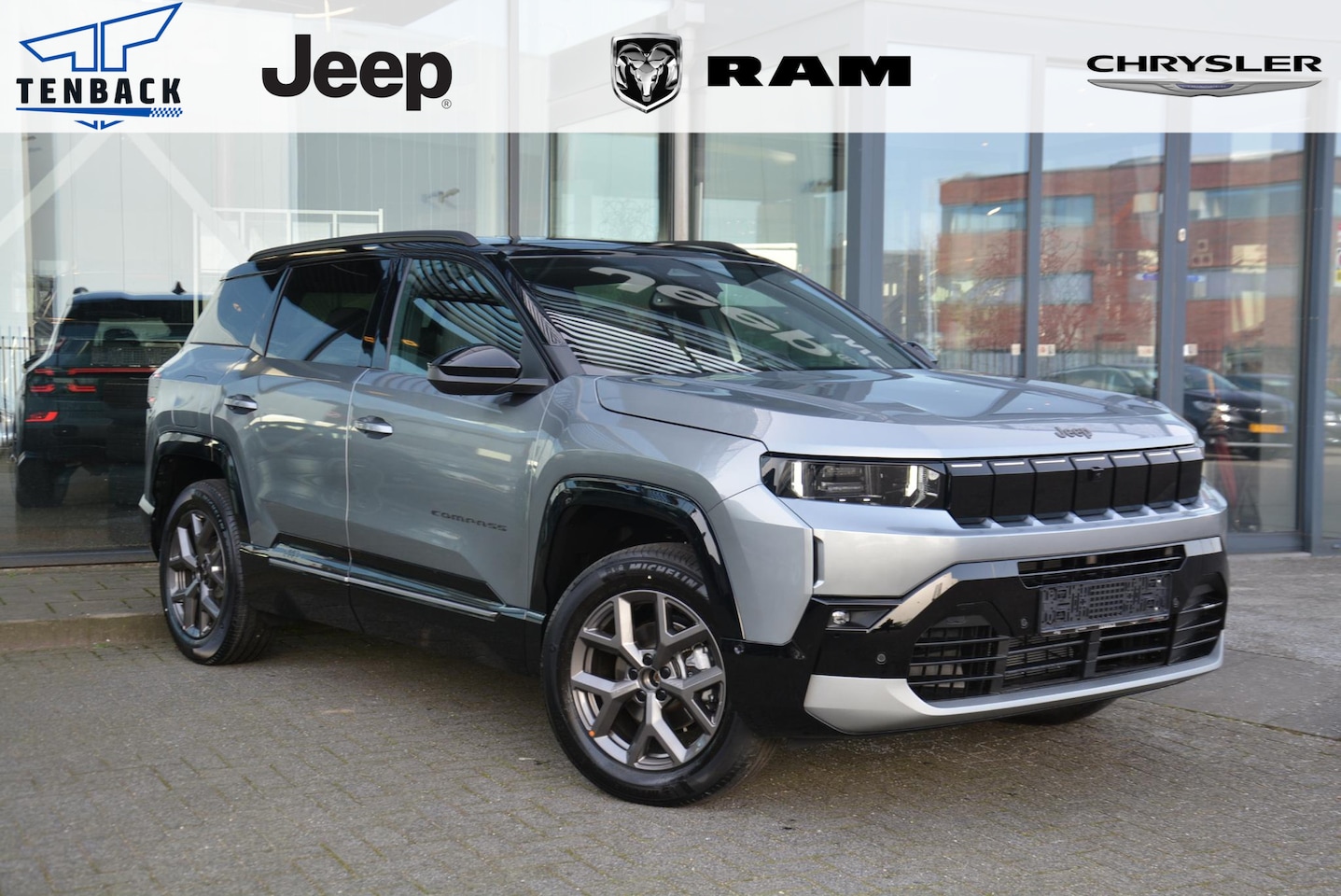 Jeep Compass - 1.2 e-Hybrid First Edition | Pano dak | Massage | Focal | Memory - AutoWereld.nl