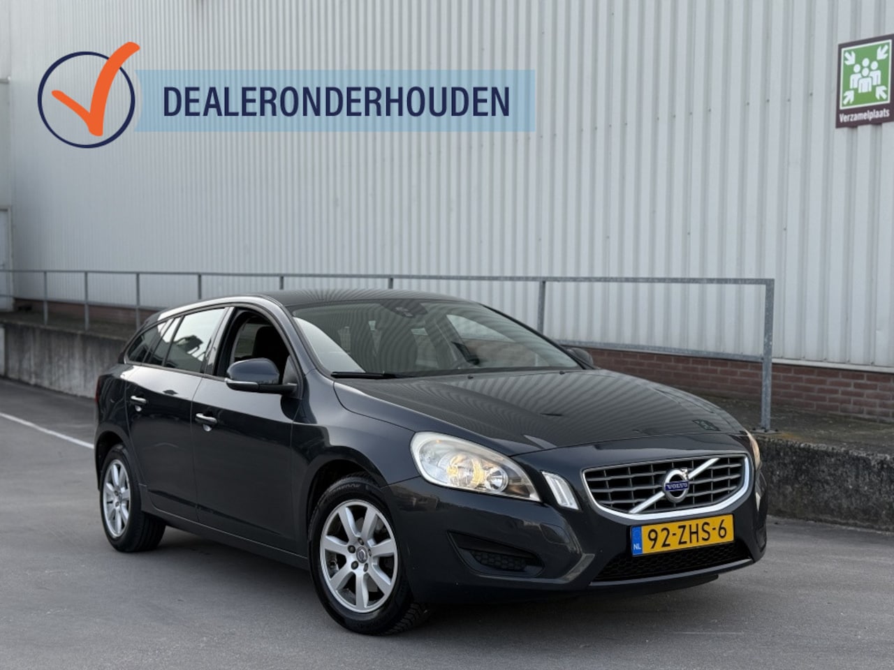 Volvo V60 - 1.6 T3 Kinetic Automaat Navi - AutoWereld.nl