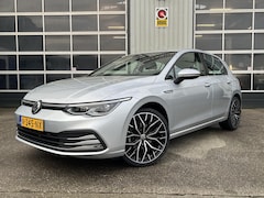 Volkswagen Golf - 1.5 TSI Style GT Stoelverwarming / LED / PDC / 19 inch / Memory stoel