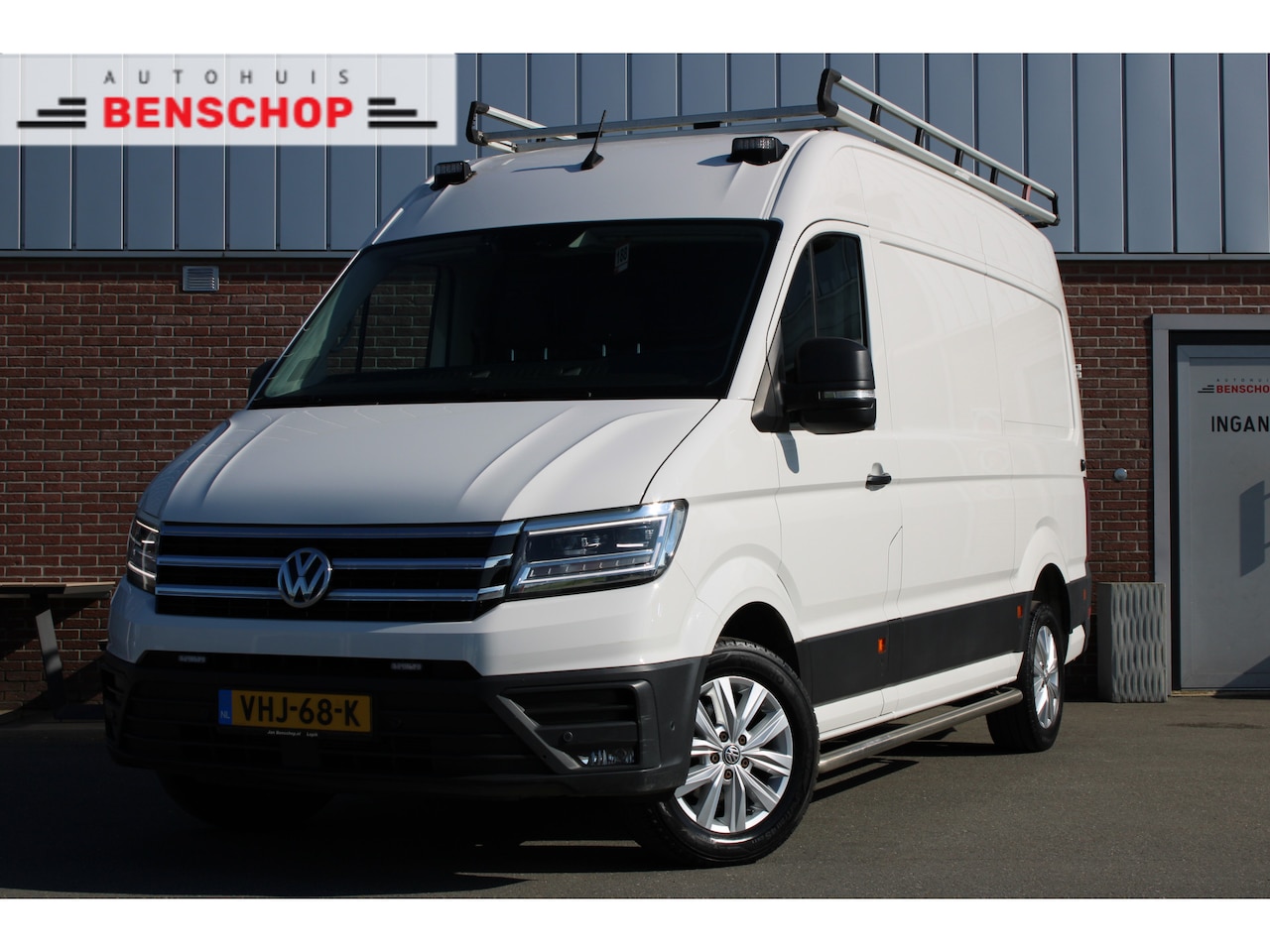 Volkswagen Crafter - 35 2.0 TDI 177PK L3H3 Highline |STANDKACHEL|TREKHAAK|CAMERA|APP-CONNECT| - AutoWereld.nl