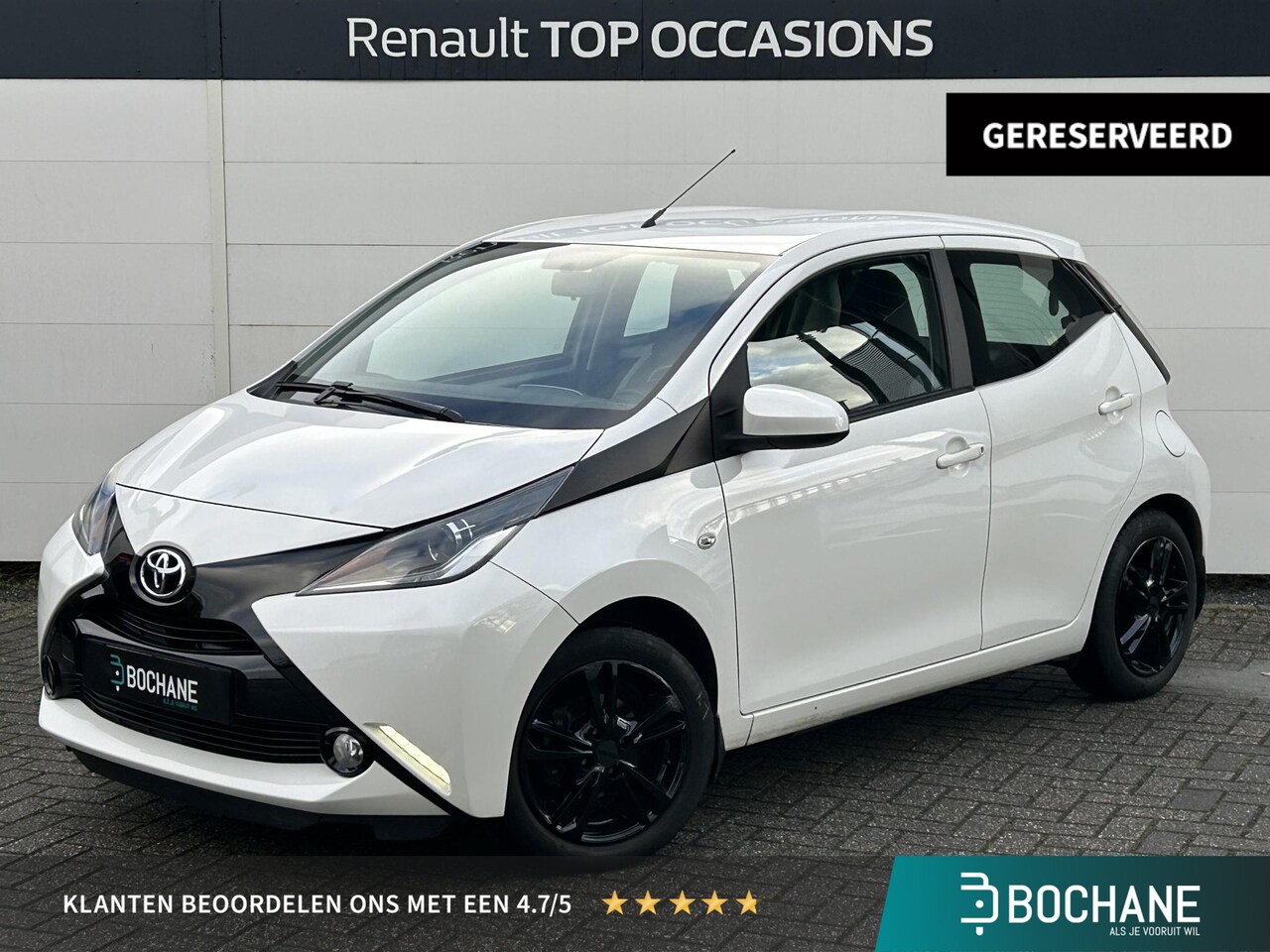Toyota Aygo - 1.0 VVT-i x-nav | Navigatie | Camera | Carplay | Cruise Limiter - AutoWereld.nl
