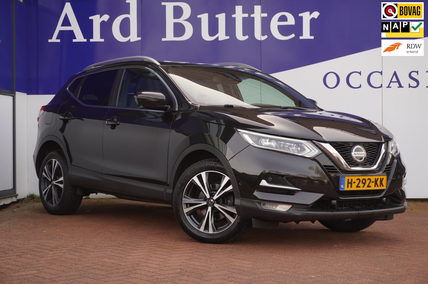Nissan Qashqai - 1.3 DIG-T Business Edition 160PK+LUXE-LEDER/PANO-DAK+LED/CAMERA+NAVI = SUPER ONDERHOUDEN ! - AutoWereld.nl