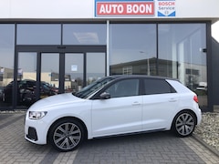 Audi A1 Sportback - 1.0TFSi95PK EPIC ; 2-TONE/ APPCARPL. /PDC/17"LMV/P-GLAS/S&S/BTA/MEDIA - 2 EIG./NL AUTO/KM=