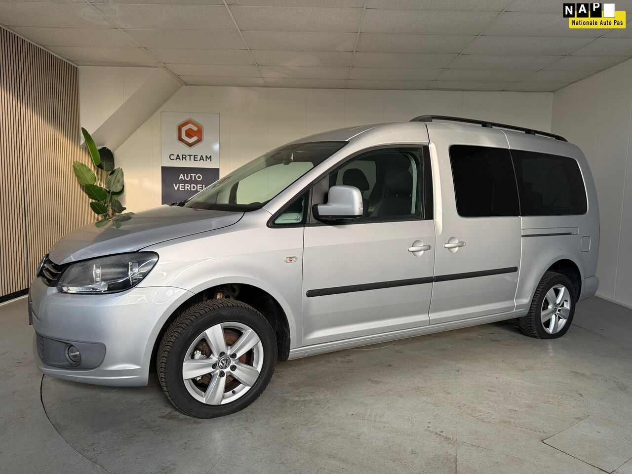 Volkswagen Caddy Maxi - 1.2 TSI Comfortline Airco, 7 persoons, LMV, Airco, Navigatie - AutoWereld.nl