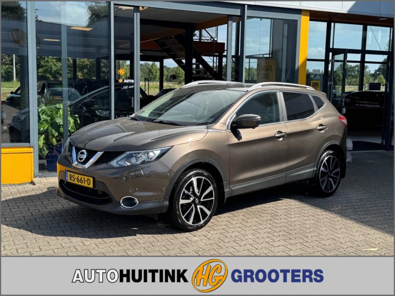 Nissan Qashqai - 1.2 Tekna - Pan. dak - Navi - camera - AutoWereld.nl
